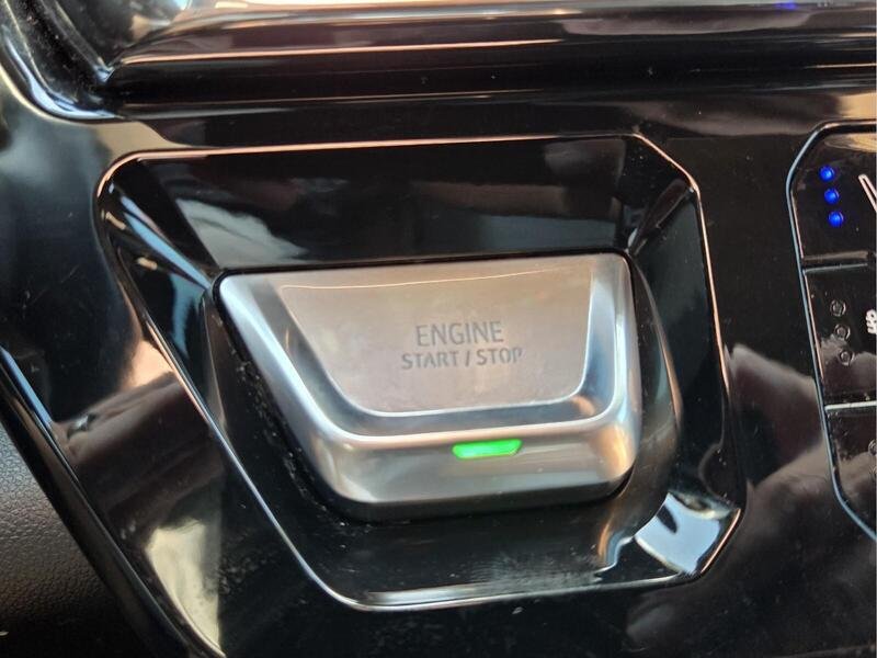 Used 2025 Onyx Black GMC 4WD CREW CAB 159" DENALI ULTIMATE image 28