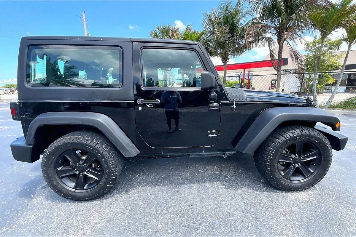 Used 2012  Jeep Sport image 30