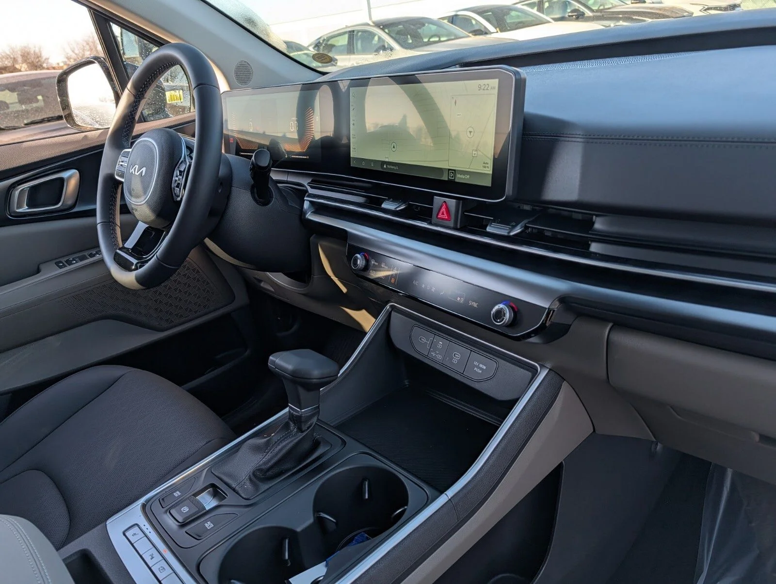 2026 Kia Carnival LXS - Photo 23