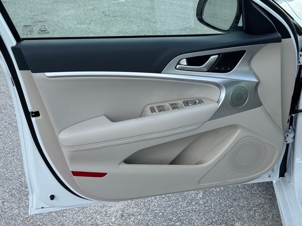 New 2026 White Genesis 2.5T PRESTIGE image 22