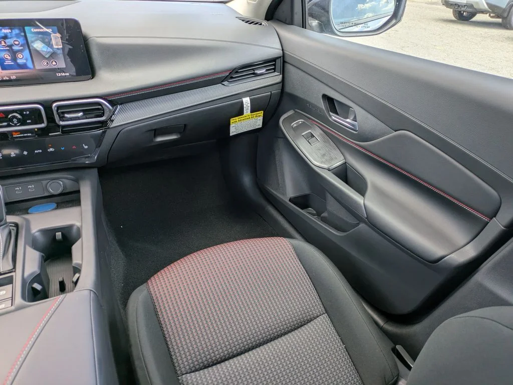 New 2027 Atlantic Gray Metallic / Super Black Two-tone Nissan SR image 16