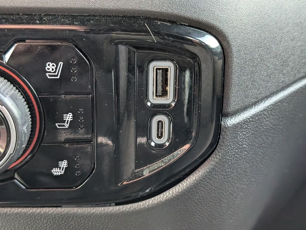 Used 2024 Black Chevrolet ZR2 image 33
