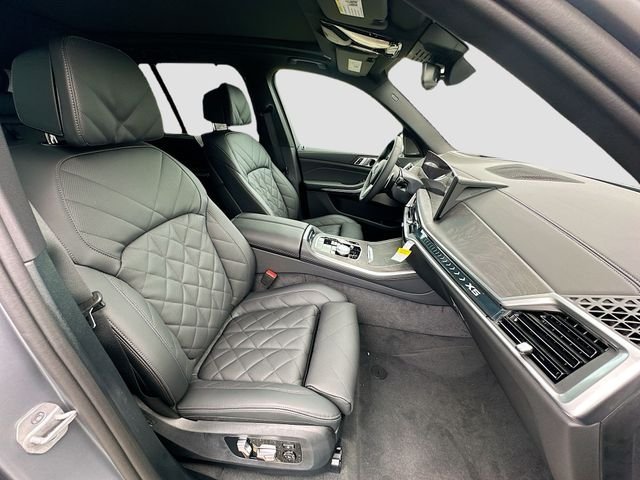 Used 2026 Gray BMW sDrive40i image 23