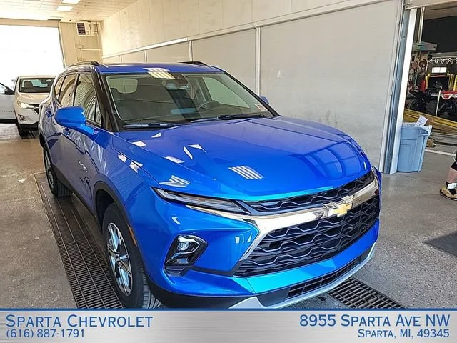 2025 Chevrolet Blazer 2.0T 2LT AWD's photo
