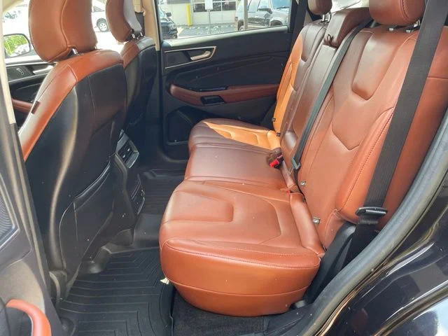 Used 2019 Black Metallic Ford Titanium image 41