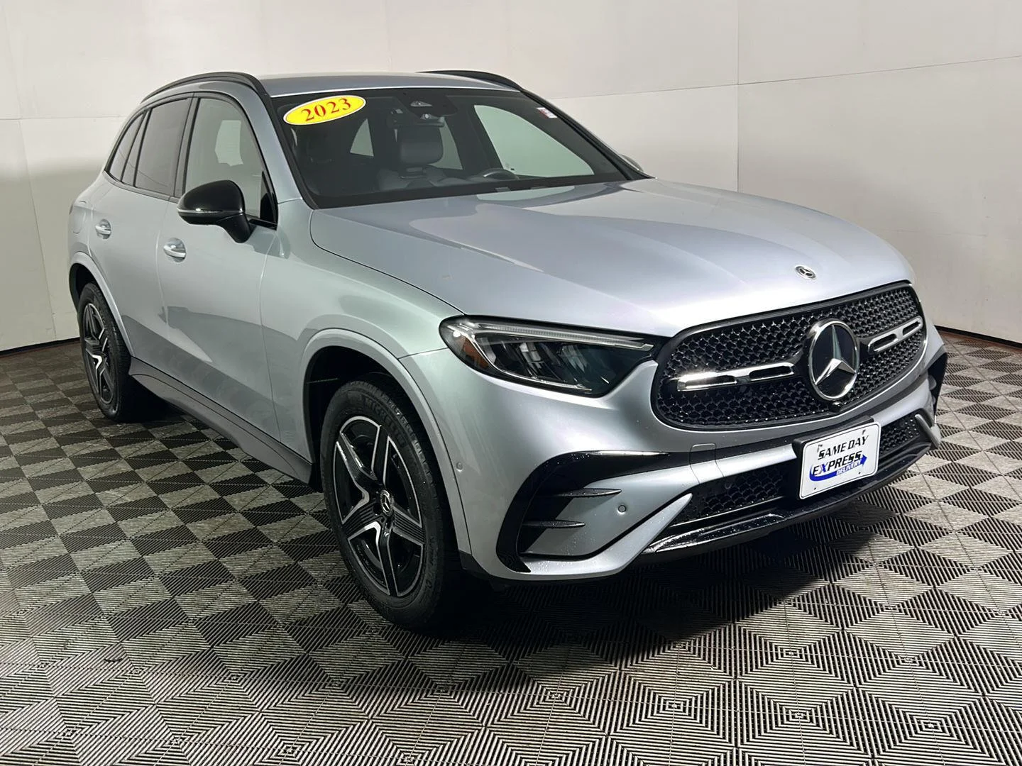 Used 2023 Cirrus Silver Metallic Mercedes-Benz GLC 300 image 5
