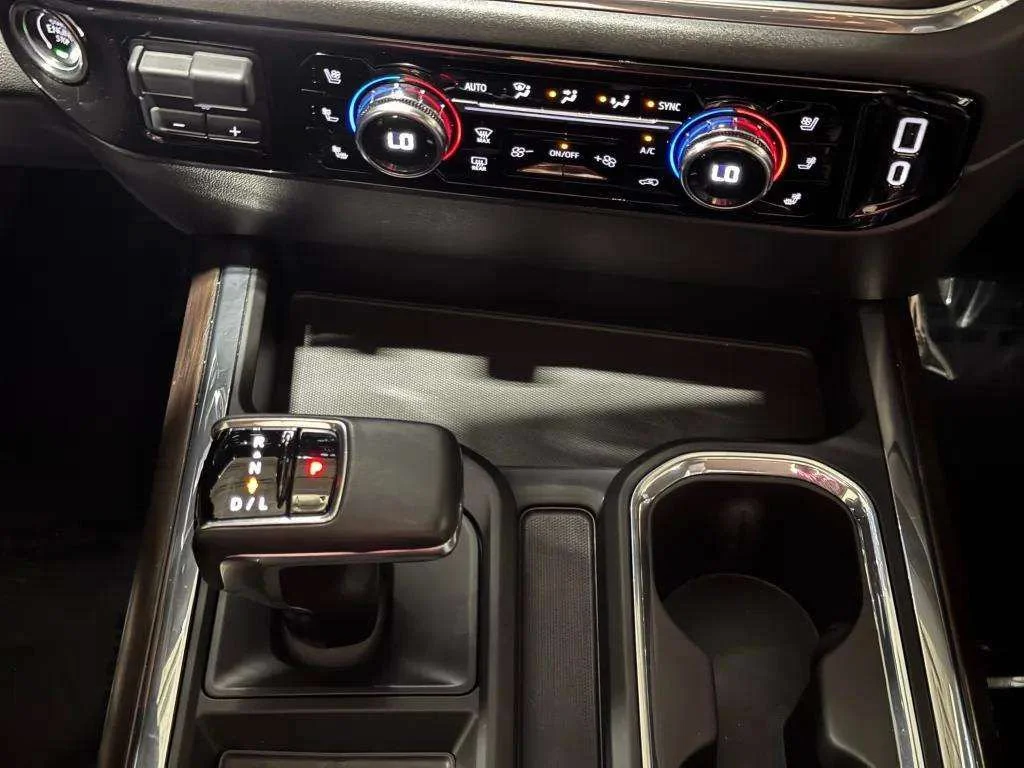Certified Used 2023 STERLING METALLIC GMC SLT image 18