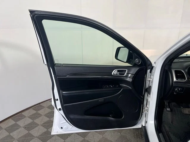 Certified Used 2018 White Jeep Limited image 16