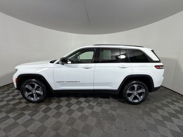 Certified Used 2023 White/off-white Jeep Limited image 6