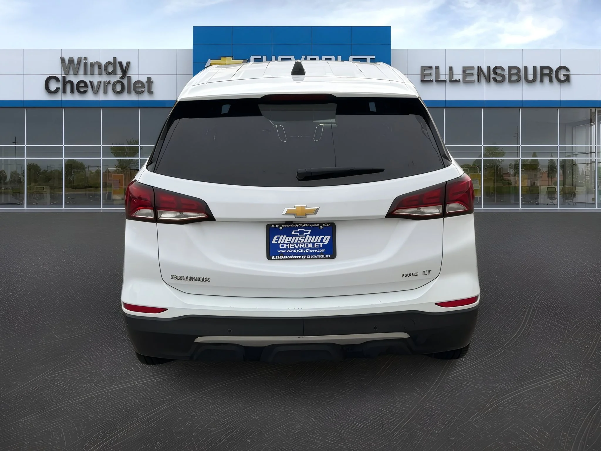 Used 2024 Summit White Chevrolet LT image 6