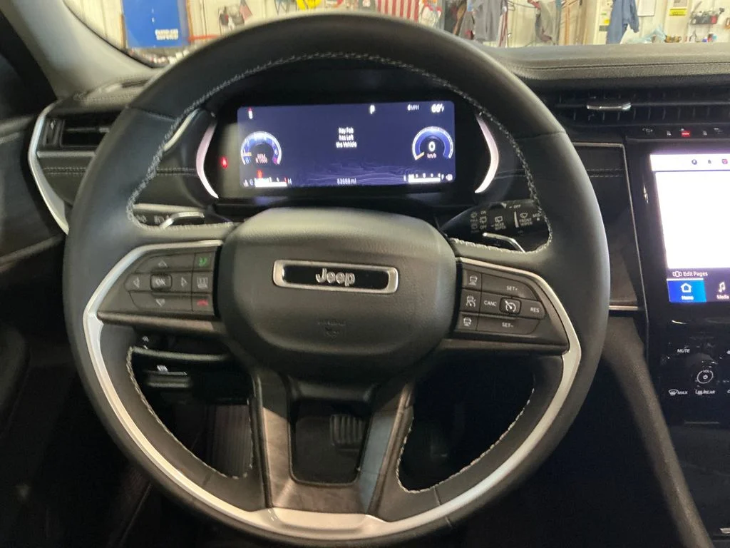 Certified Used 2023 Silver Jeep Limited image 20