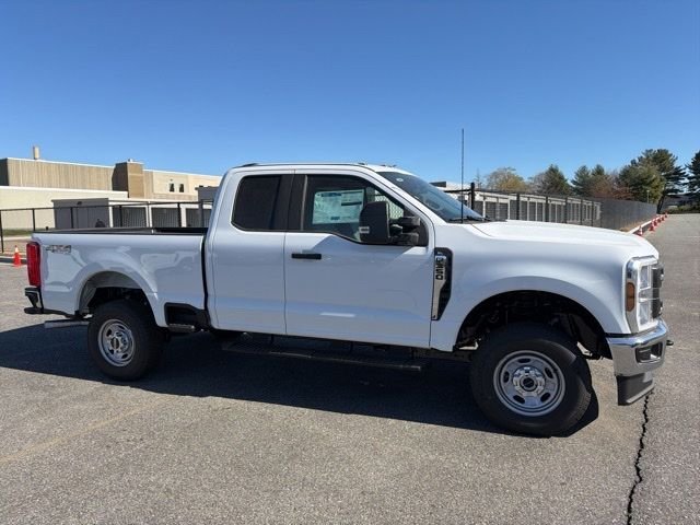 New 2026 Oxford White Ford F-350® XL image 2