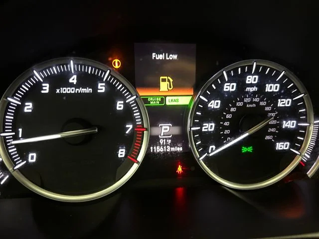 Used 2017 Silver Acura 2.4L image 10