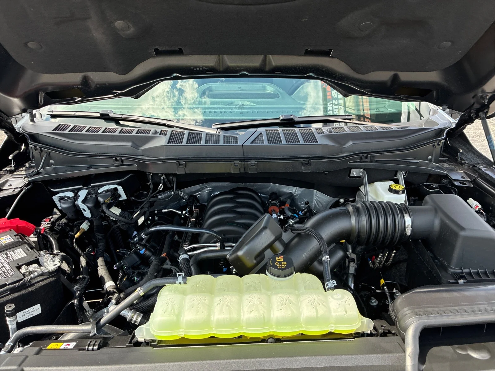 New 2026 Carbonized Gray Metallic Ford Lariat® image 19