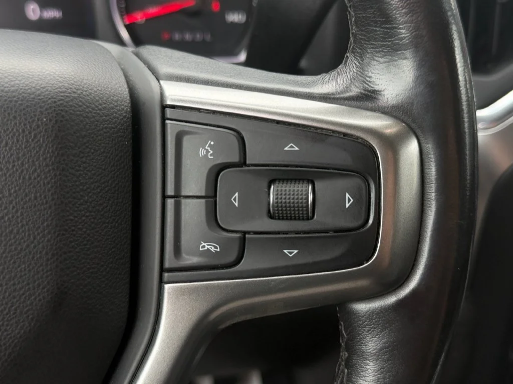 Used 2020 NORTHSKY BLUE METALLIC Chevrolet RST image 34