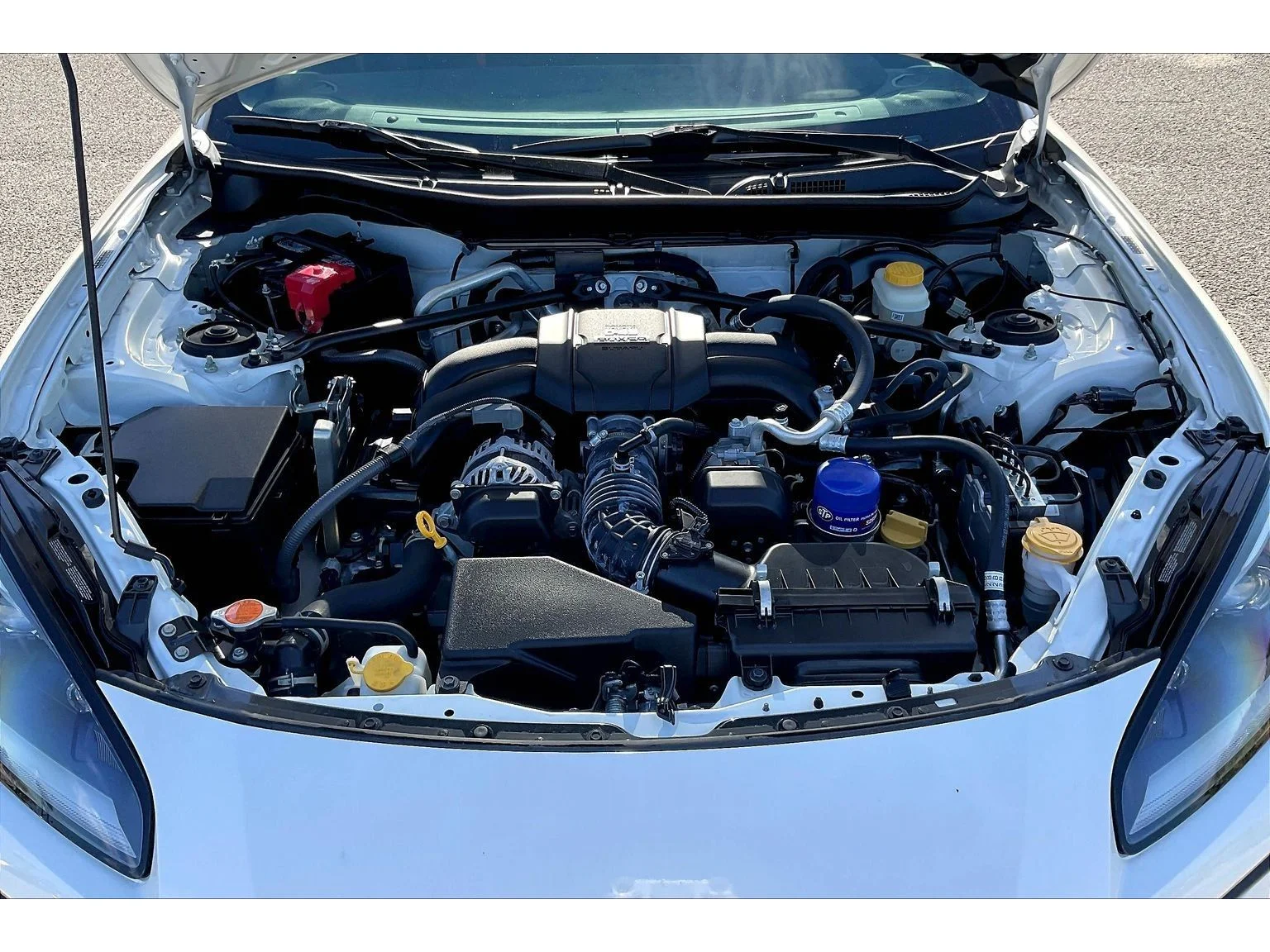 Used 2022 White Subaru Limited image 8