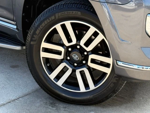 Certified Used 2020 MAGNETIC GRAY MET. Toyota Limited image 2