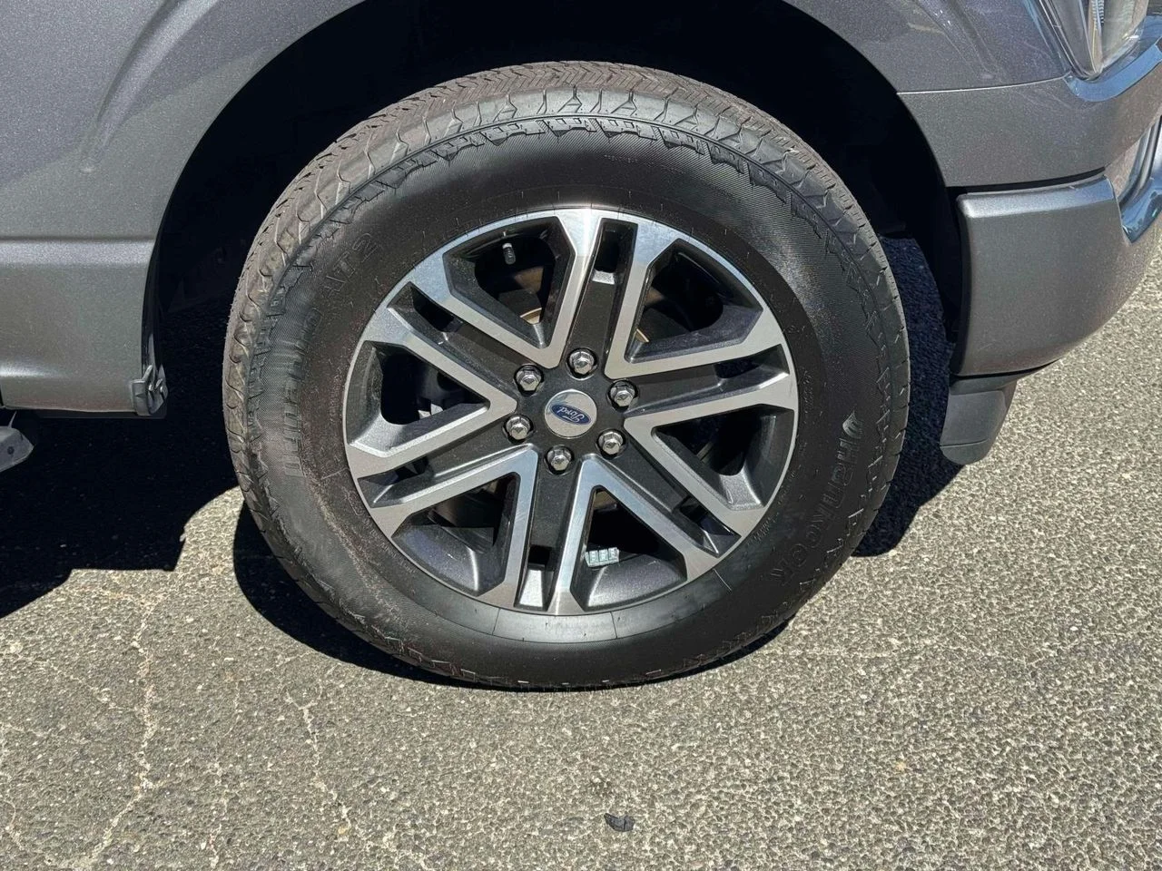 Used 2023 CARBONIZED GRAY METALLIC Ford XL image 9