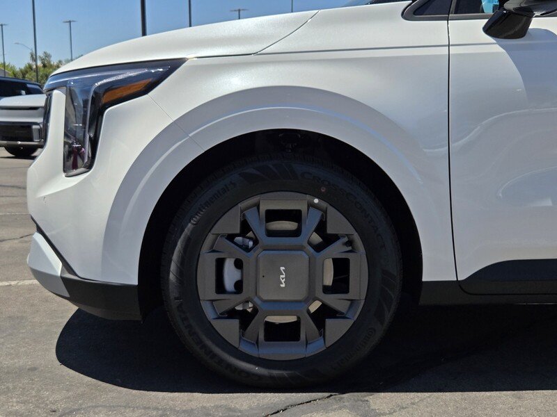 New 2026 Snow White Pearl Kia EX image 5