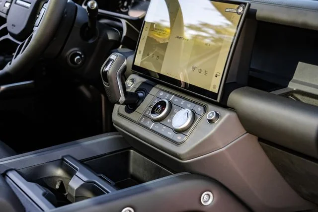 New 2026 Borasco Grey Land Rover X-Dynamic SE image 28