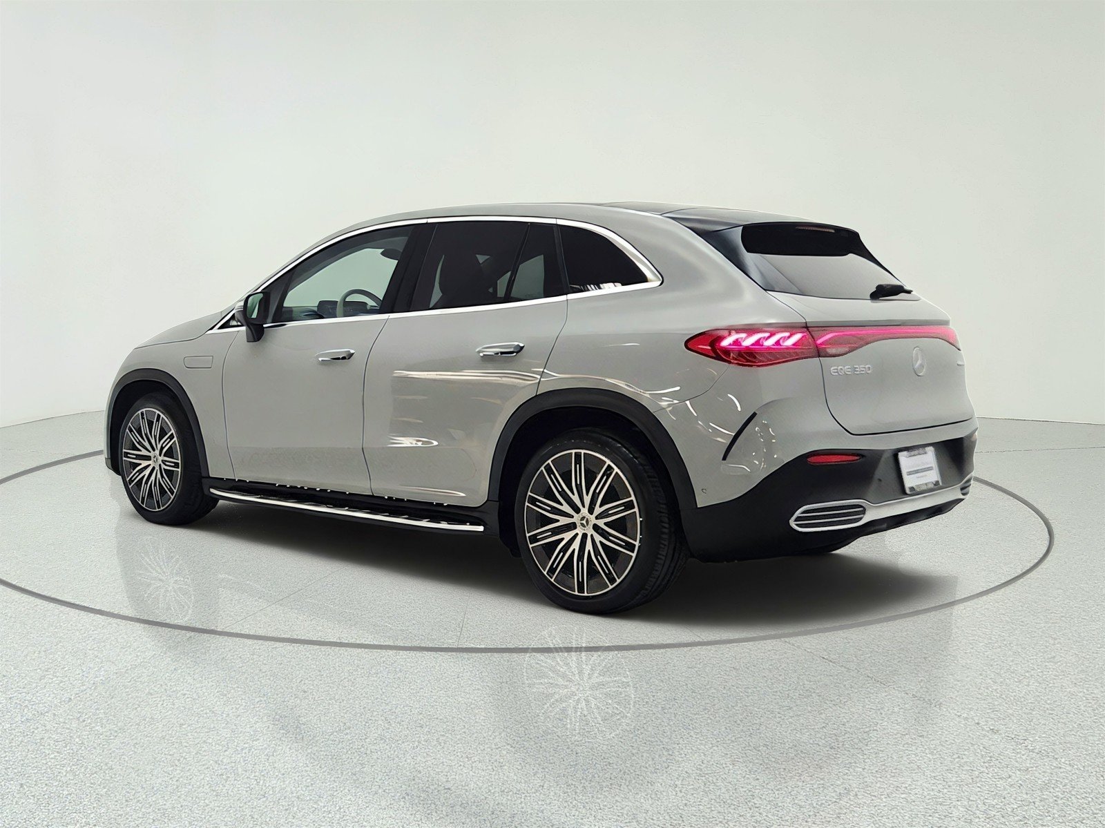 Used 2023 MANUFAKTUR Alpine Grey Mercedes-Benz EQE 350 4MATIC® SUV image 7
