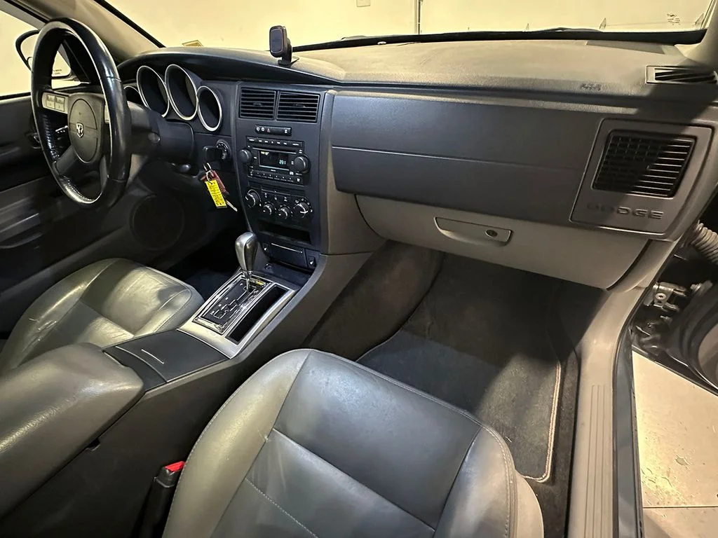 Used 2005 Green Dodge R/T image 71
