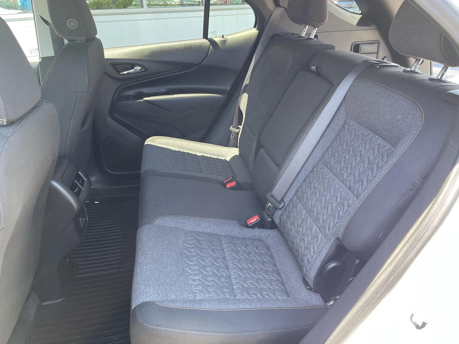 Used 2024 Summit White Chevrolet LT image 35