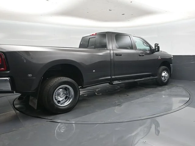 New 2026 Granite Crystal Metallic Clear-Coat Exterior Paint RAM Tradesman image 21
