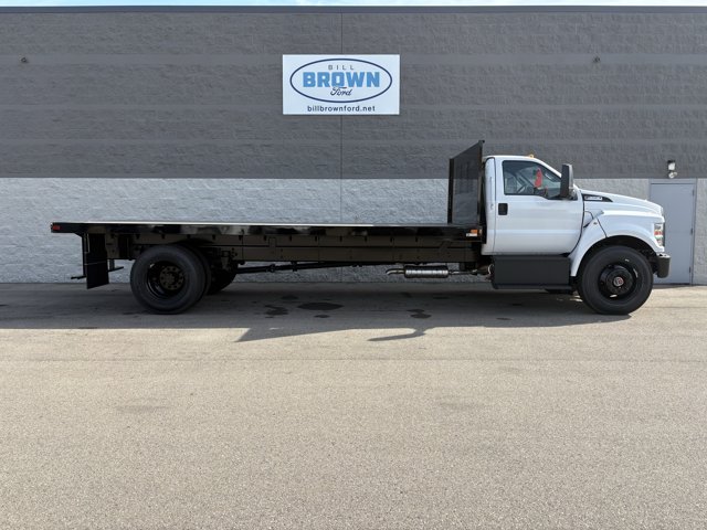 New 2027 Oxford White Ford Base image 18
