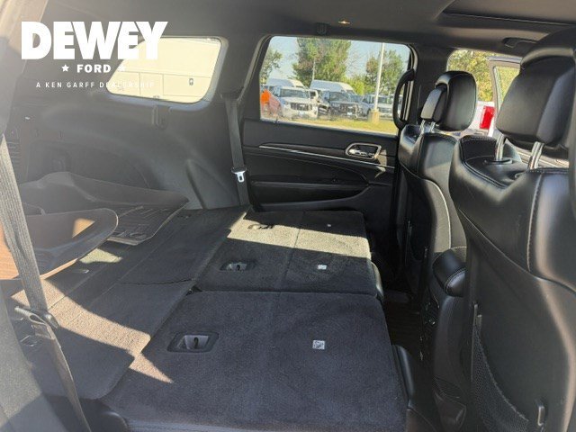 Used 2017 Bright White Clearcoat Jeep Limited image 33