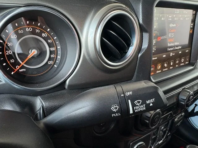 Used 2023 White Jeep Sahara image 24