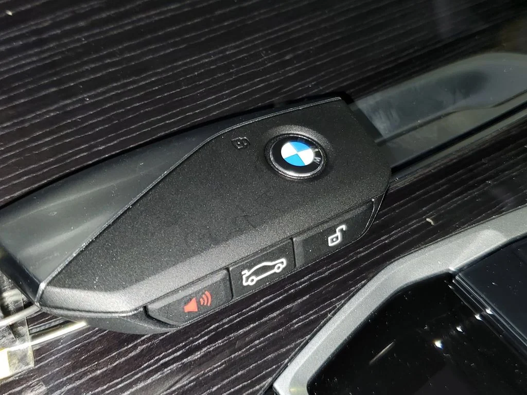 Used 2026 Gray BMW sDrive40i image 26