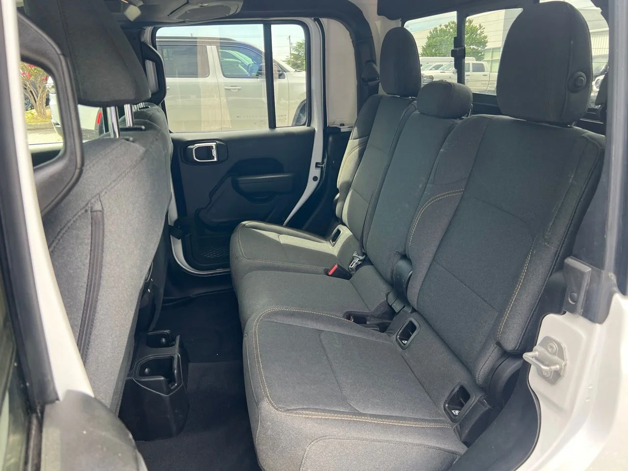 Used 2025 White Jeep Sport S image 15