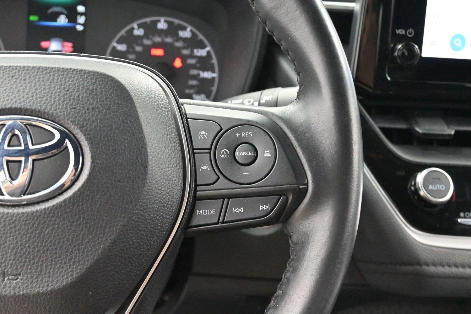Used 2023 Silver Toyota SE image 15