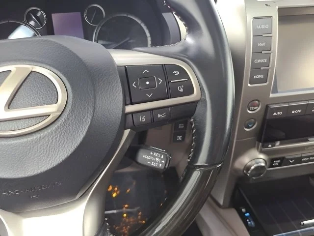 Used 2020 Starfire Pearl Lexus GX 460 Premium image 26
