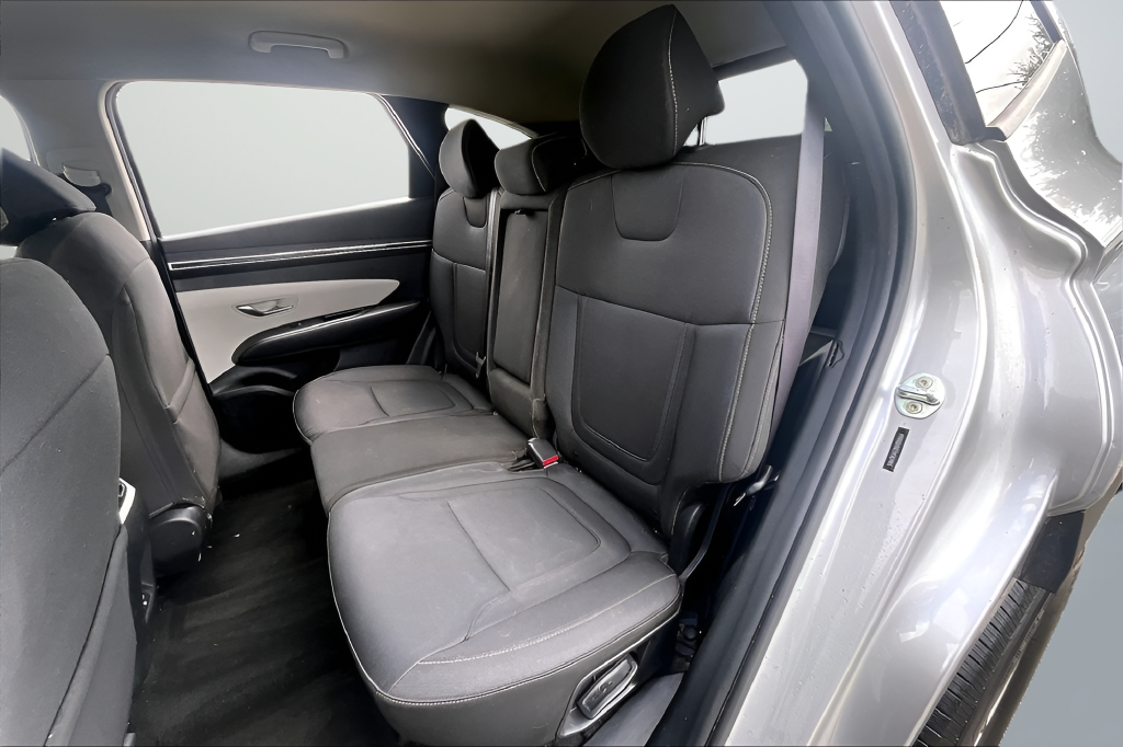 Used 2022 Silver Hyundai SEL image 19