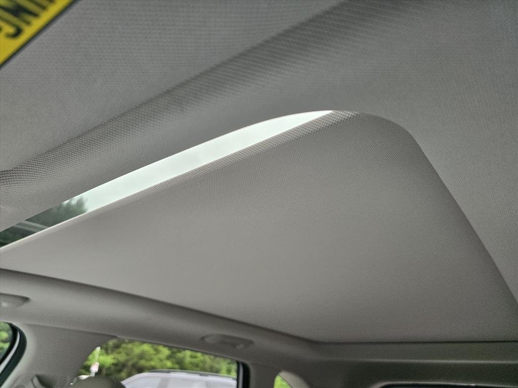 2025 Kia Sorento S - Photo 22