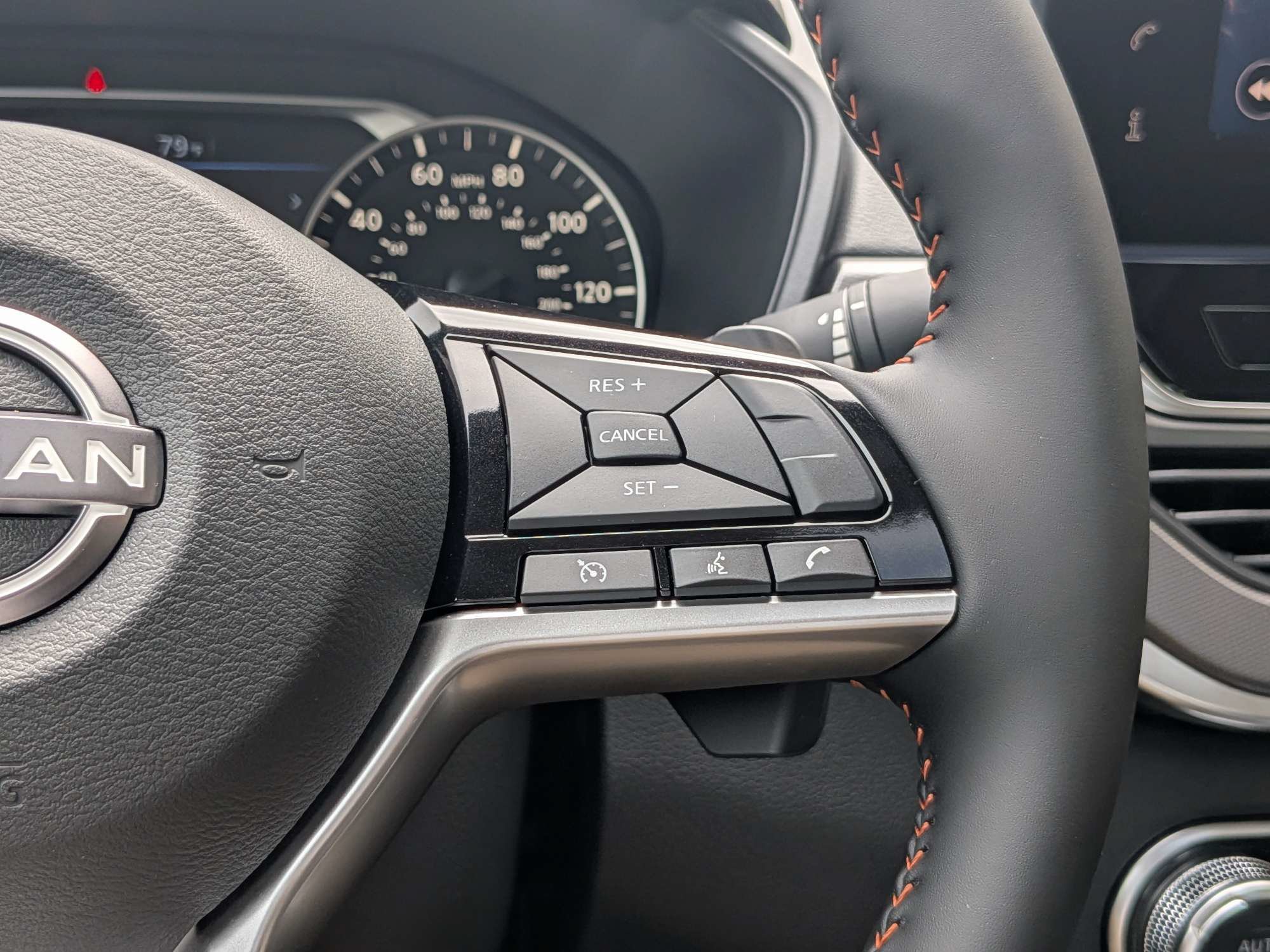 New 2026 Black Nissan 2.5 SR image 23
