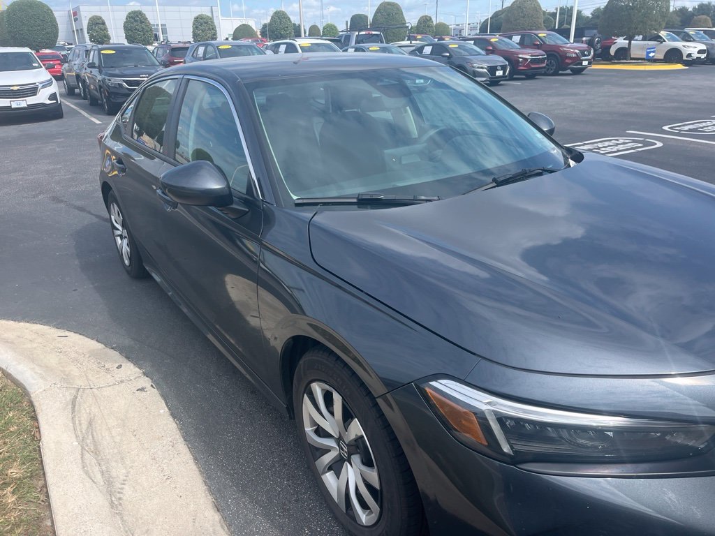 Used 2025 Meteorite Gray Metallic Honda LX image 7