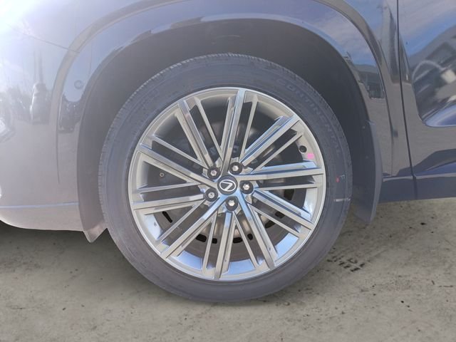 2026 Lexus TX 550h+ - Photo 14