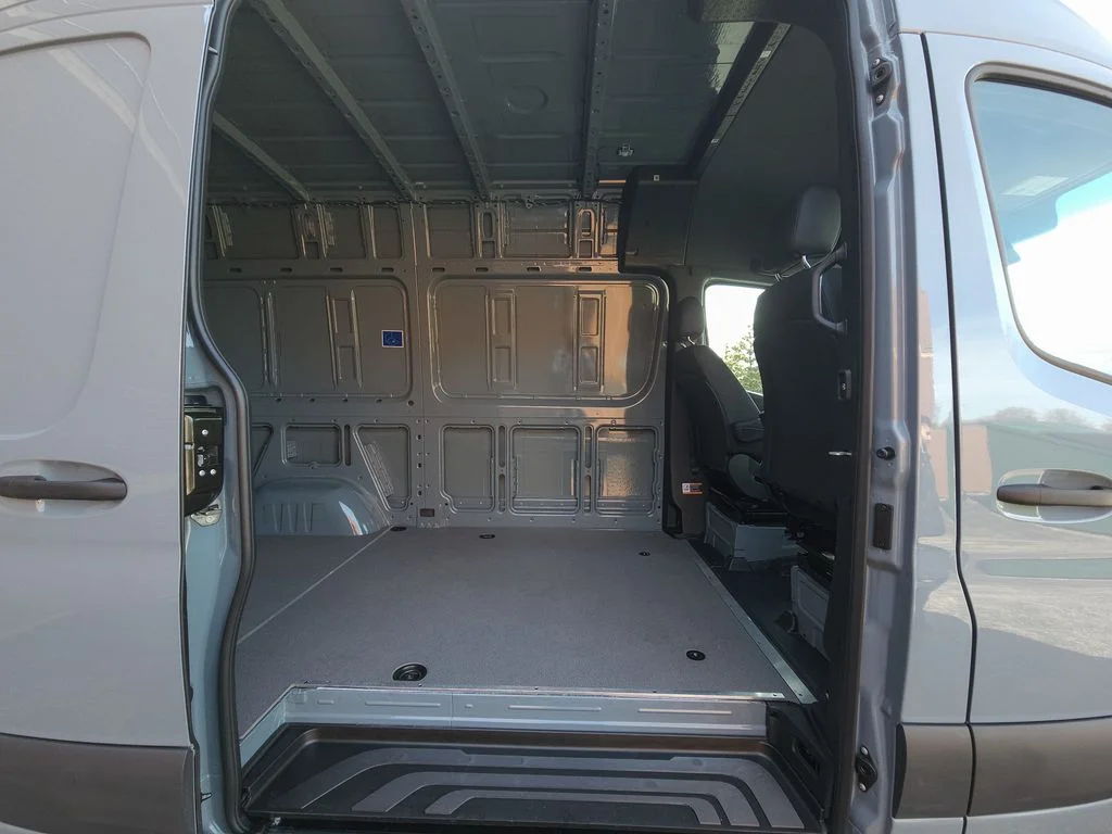 Used 2026 Gray Mercedes-Benz Cargo 144 WB image 30