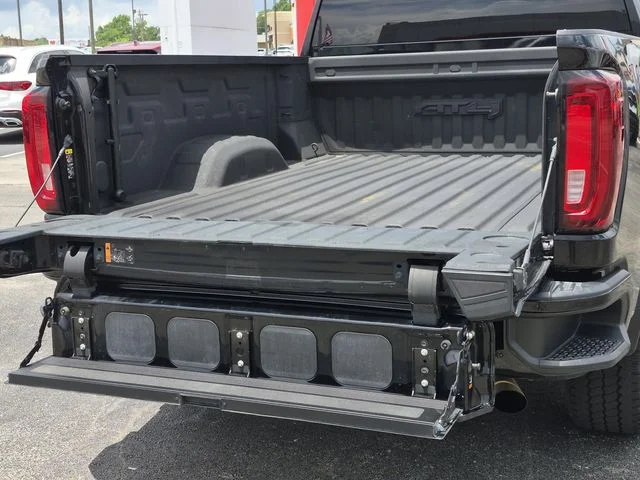Used 2022 Onyx Black GMC AT4 image 11