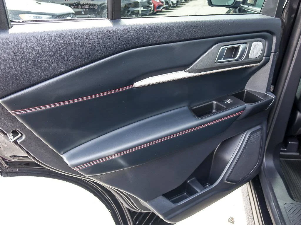 Used 2026 Agate Black Metallic Ford ST image 28