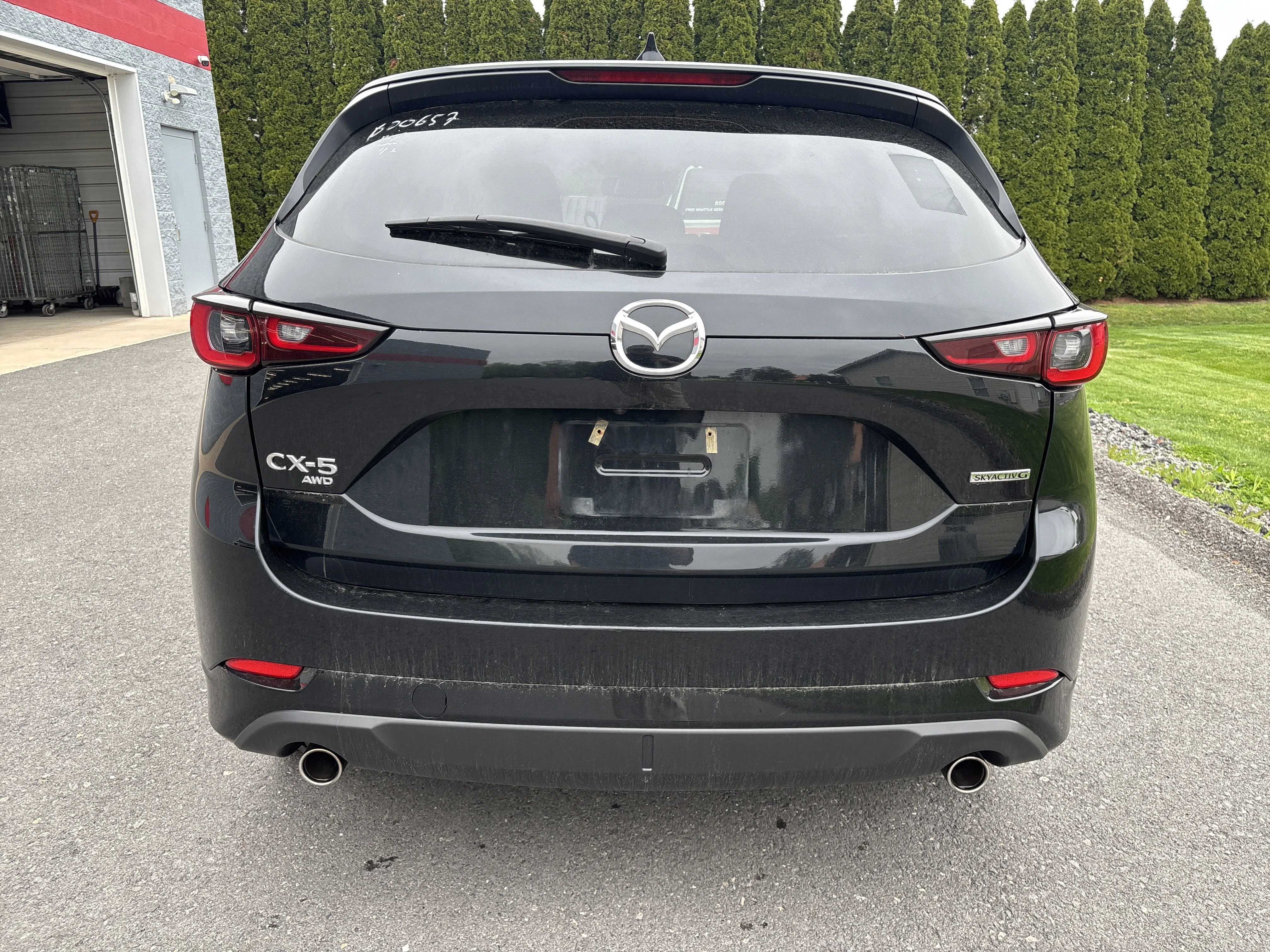 Used 2025 Jet Black Mica Mazda 2.5 S Preferred Package image 4