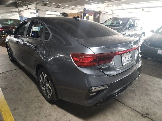 Used 2021 Gray Kia LXS image 3