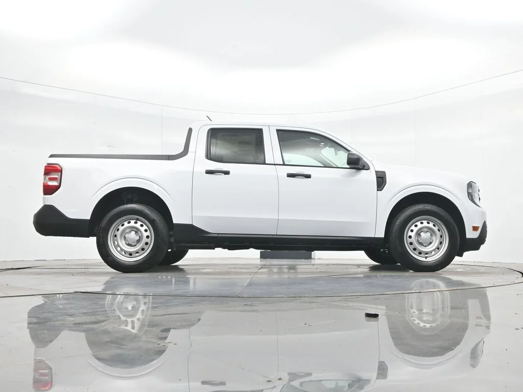 New 2026 White Ford XL image 36