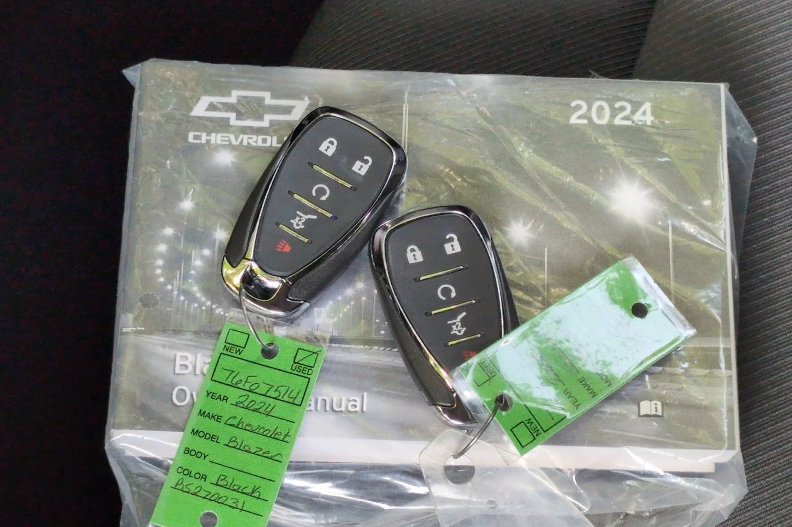Used 2024 Black Chevrolet 2LT image 9