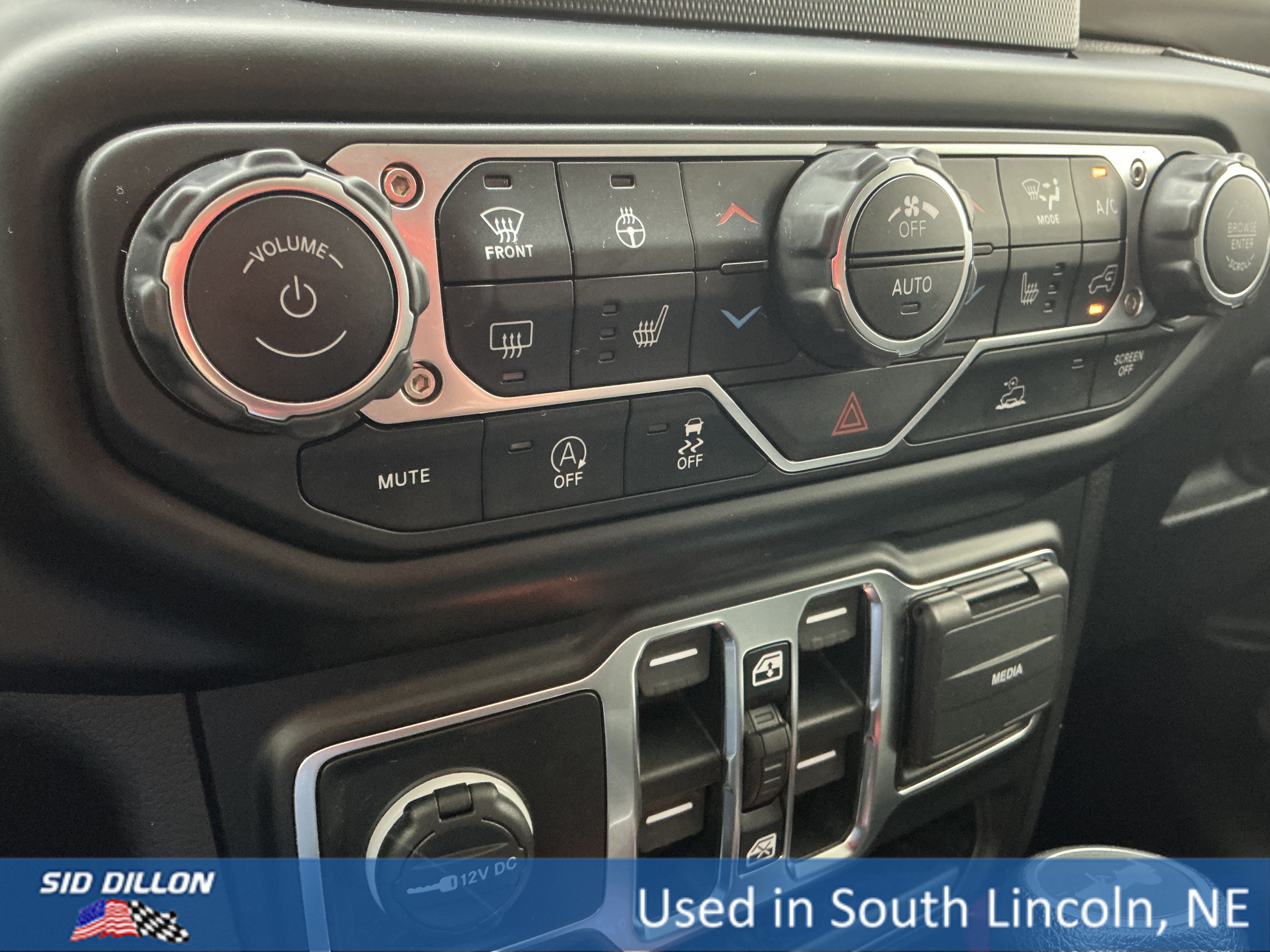Used 2021 Black Clearcoat Jeep  image 12