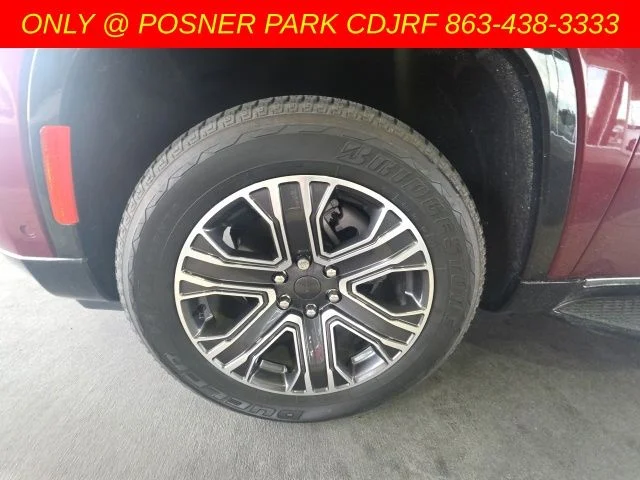 Used 2024 Red Jeep Base image 13