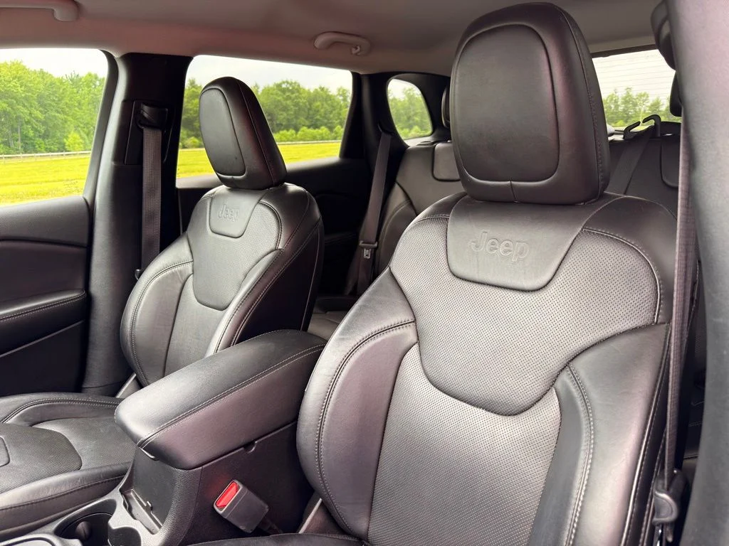 Certified Used 2020 Slate Blue Pearlcoat Jeep Limited image 26